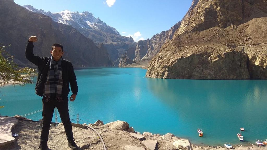 Read more about the article Visiting Attabad Lake Pakistan